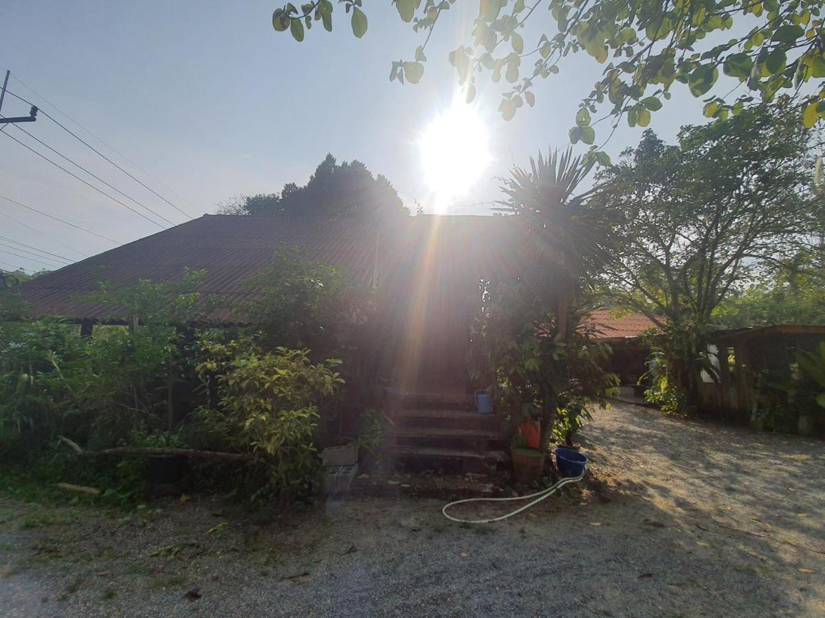 Baan Thabthong Homestay Ban Pak Nam  Extérieur photo