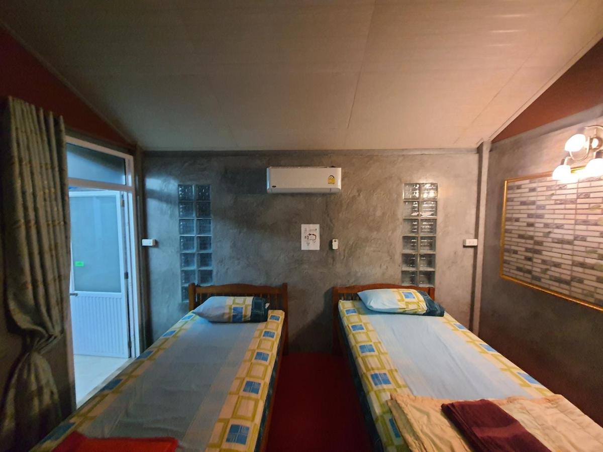 Baan Thabthong Homestay Ban Pak Nam  Extérieur photo