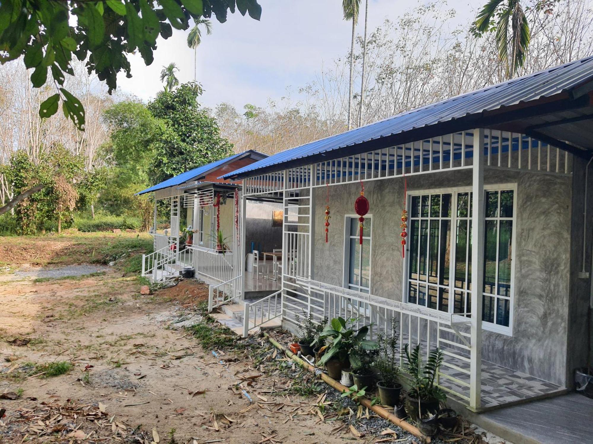 Baan Thabthong Homestay Ban Pak Nam  Extérieur photo
